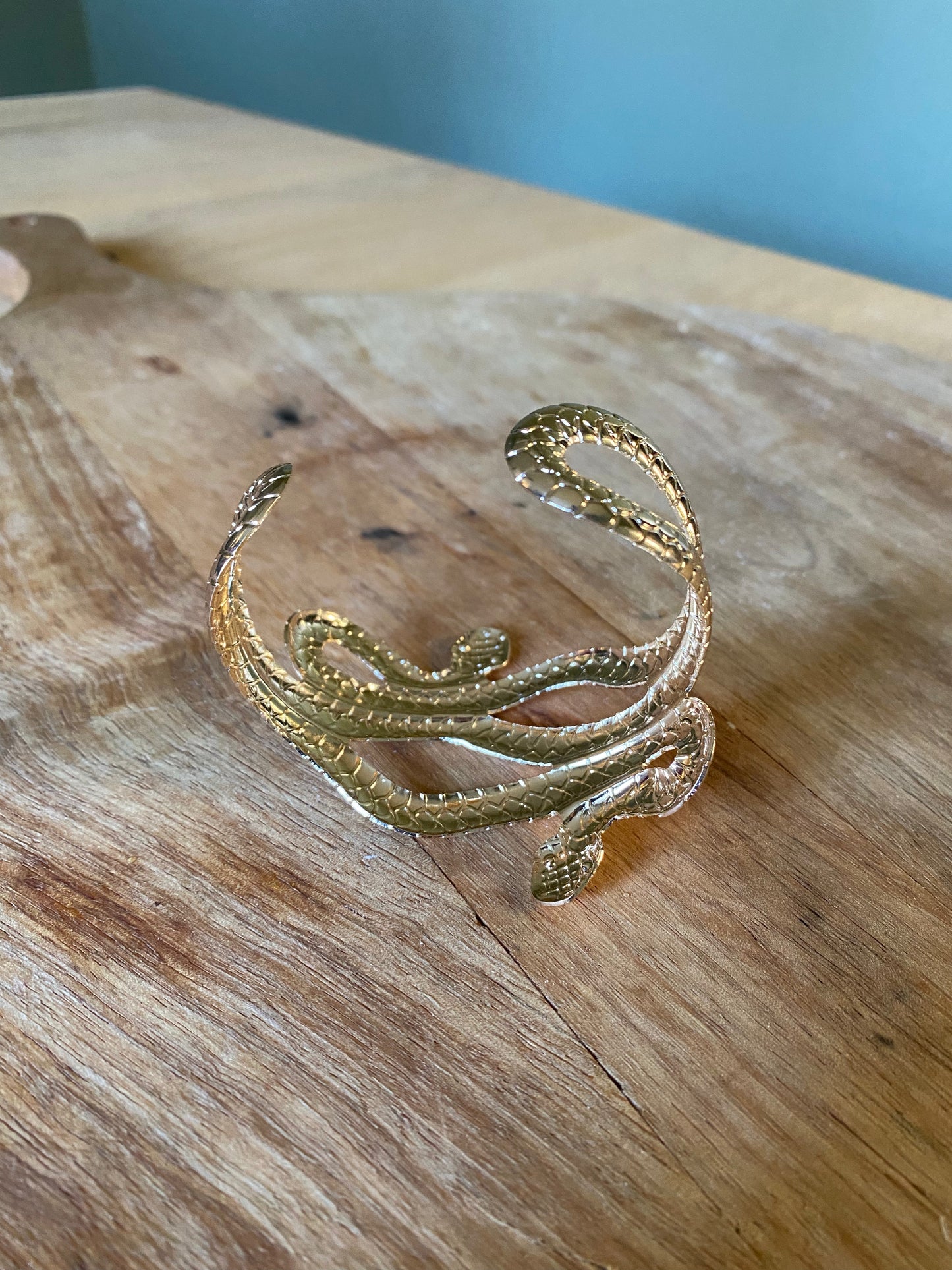 Snake bracelet gold